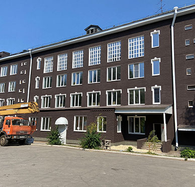 Фасадные работы  окраска, устройство элементов декора, ремонт карниза и водосточной системы